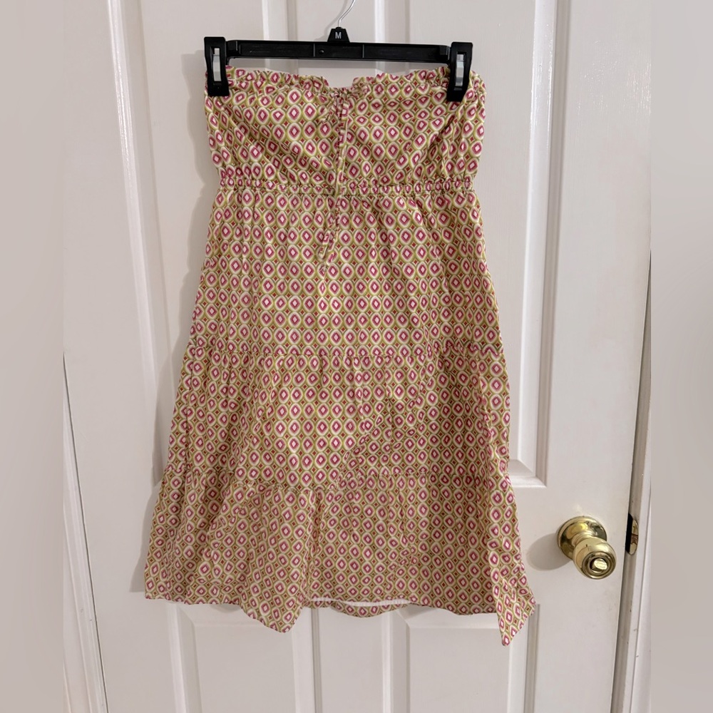 Women’s small banana republic strapless dress. Size small.